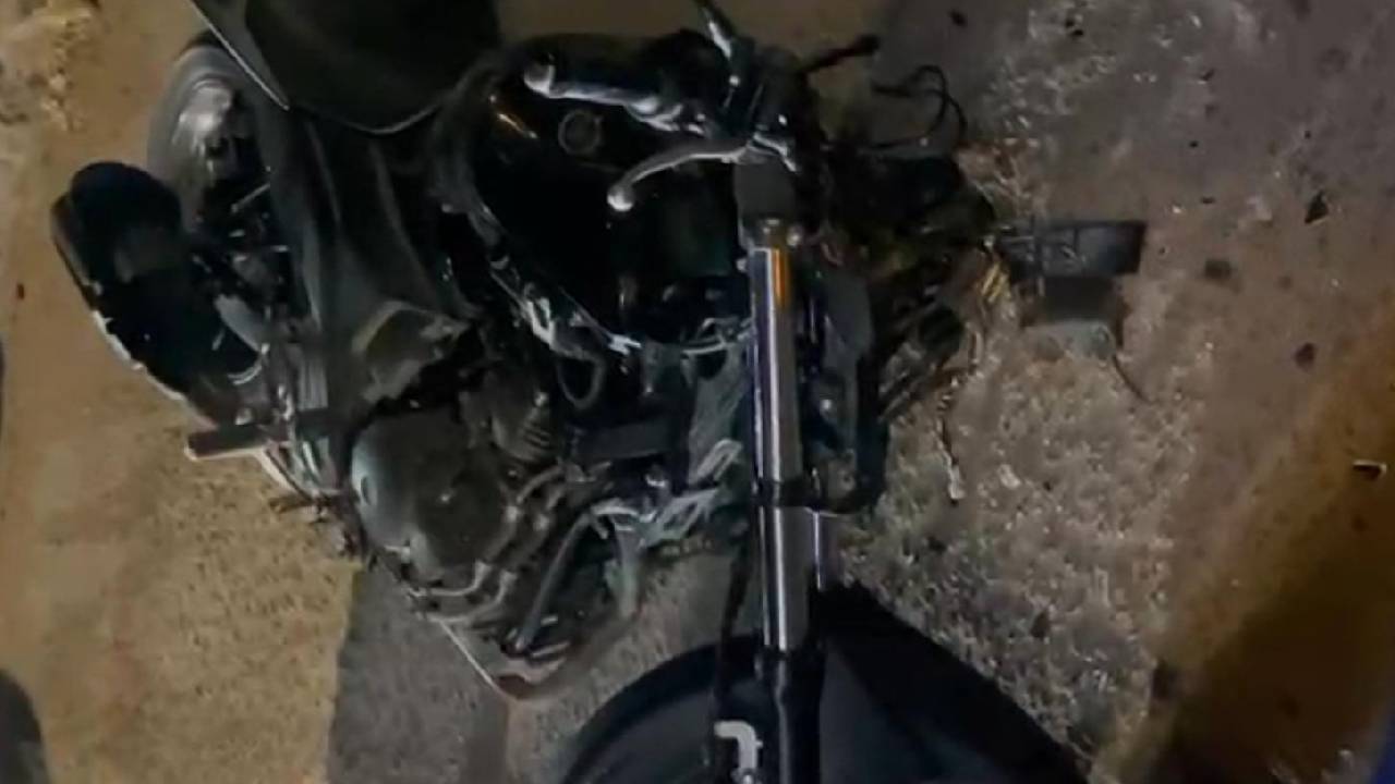 Acidente envolvendo motocicleta e ônibus é registrado no bairro João de Deus, em Petrolina-PE