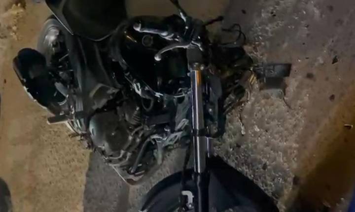 Acidente envolvendo motocicleta e ônibus é registrado no bairro João de Deus, em Petrolina-PE