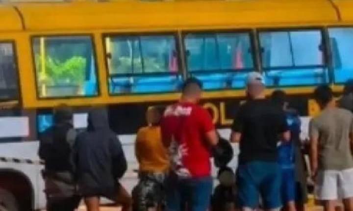 Adolescente morre após colisão envolvendo bicicleta e ônibus no Sertão de Pernambuco