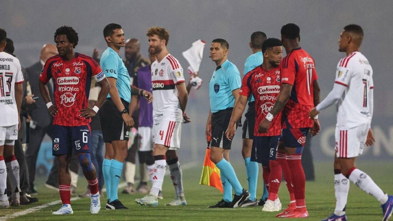 Agora é oficial! CONMEBOL confirma vitória do Flamengo em jogo interrompido contra o Independiente Medellín na Libertadores