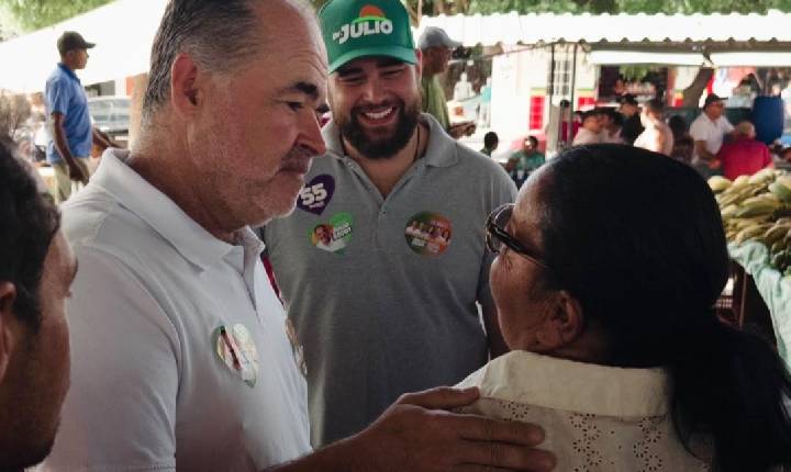 Candidato a deputado estadual, Dr. Julio Lossio visita feira do bairro João de Deus, em Petrolina-PE e relembra obra realizada durante sua gestão; VEJA O VÍDEO