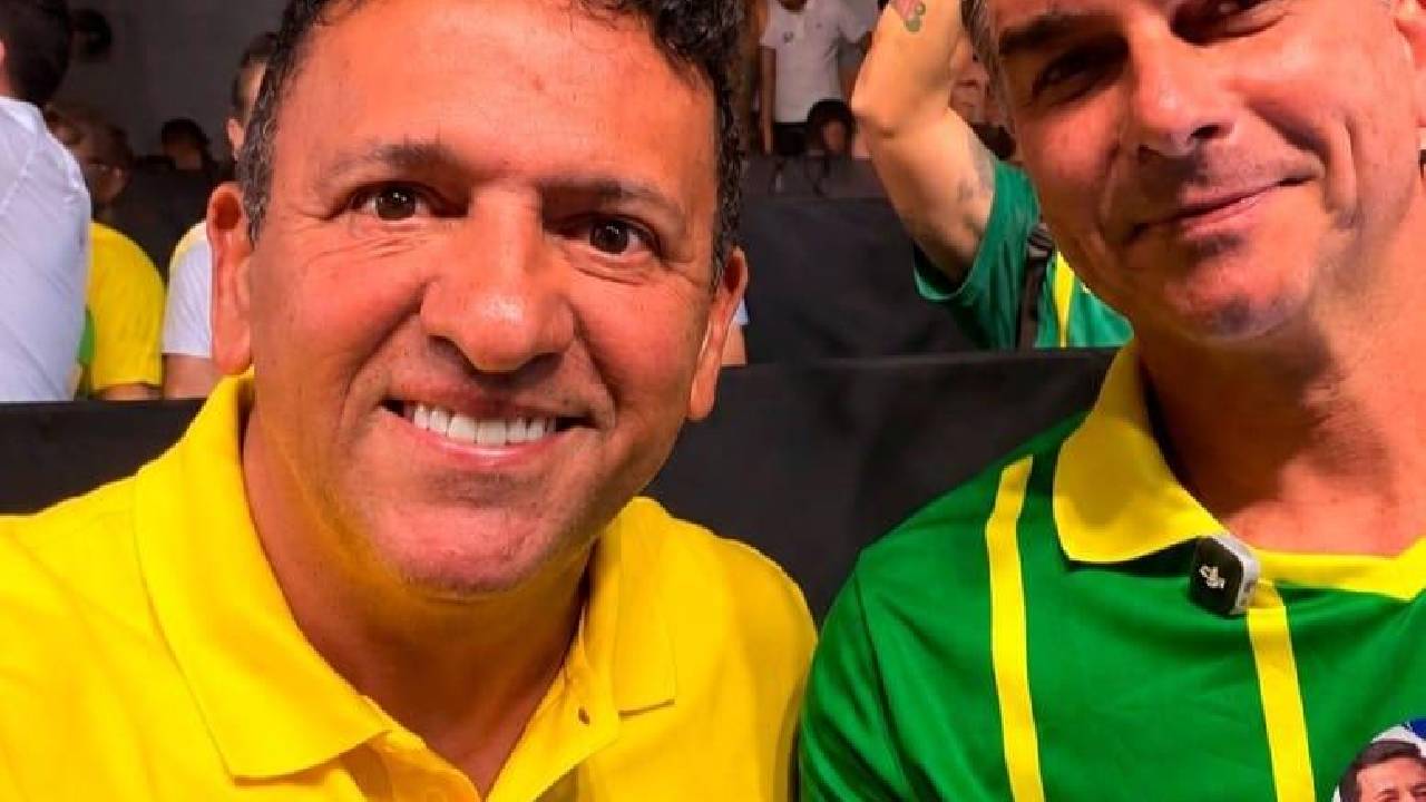 Carlos Britto e Flávio Bolsonaro fortalecem aliança estratégica no Recife em ato de forte sintonia política