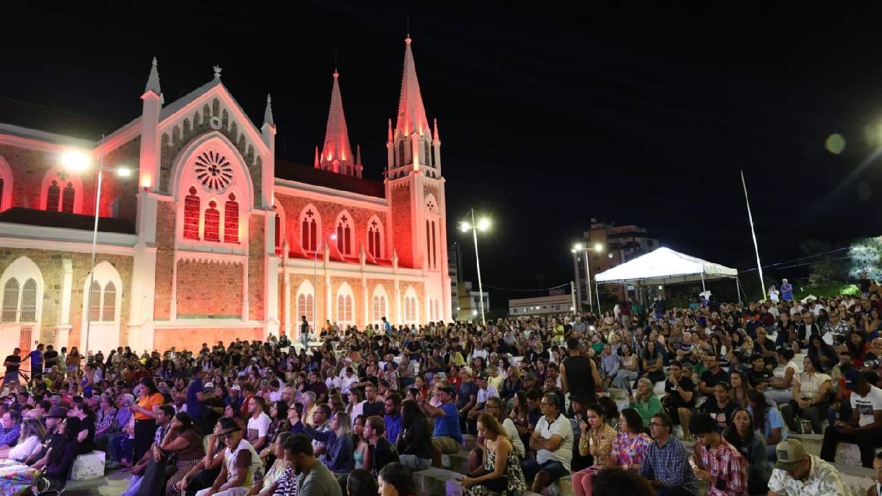 Com tradição, novos talentos e muito forró, Concurso de Sanfoneiros atrai multidão para a Concha Acústica de Petrolina-PE