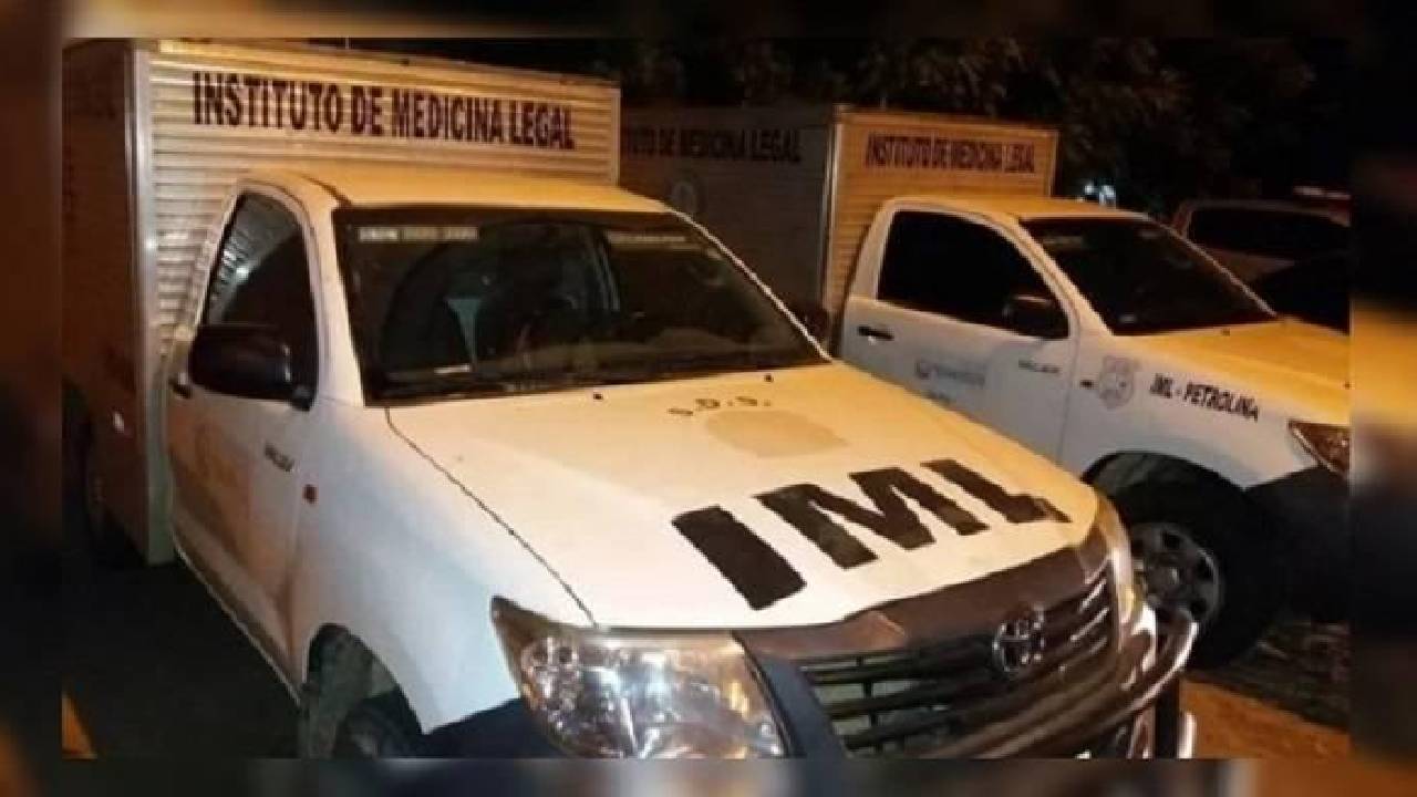 Dois homens são encontrados mortos com marcas de tiros em Petrolina-PE; ao lado dos corpos um celular tocando com o nome 