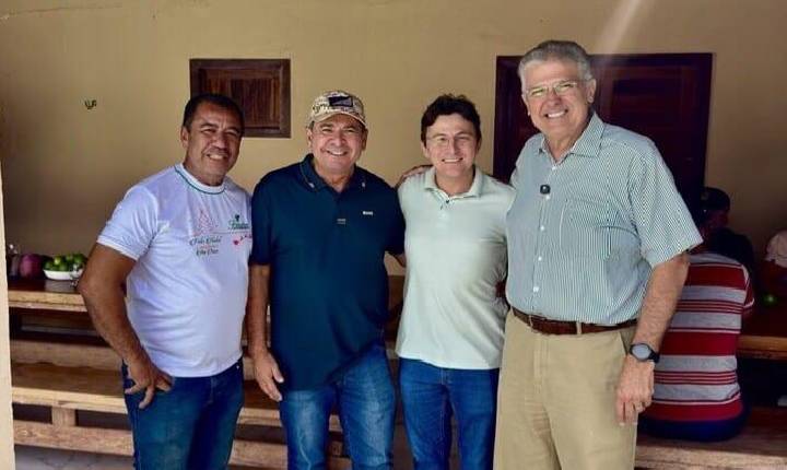 Elismar Gonçalves fortalece pré-candidatura durante agenda com o vereador Ronaldo Silva e o ex-prefeito Guilherme Coelho