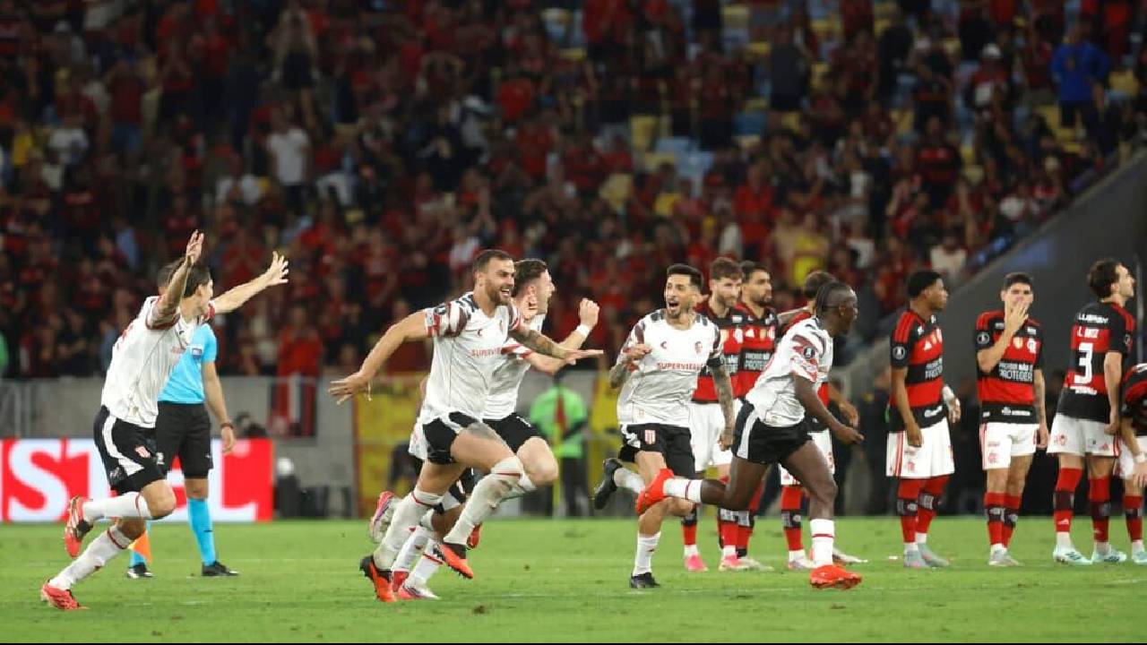 Estudiantes elimina o Flamengo e enfrentará o Palmeiras na final da Libertadores; Atlético-MG e Boca Juniors irão decidir o título da Sul-Americana