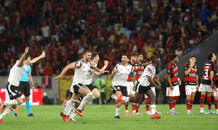 Estudiantes elimina o Flamengo e enfrentará o Palmeiras na final da Libertadores; Atlético-MG e Boca Juniors irão decidir o título da Sul-Americana
