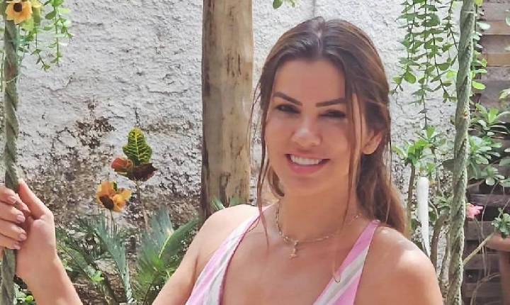 Ex-prefeito mata a ex-esposa por disparos de arma de fogo durante reunião para assinatura de divórcio