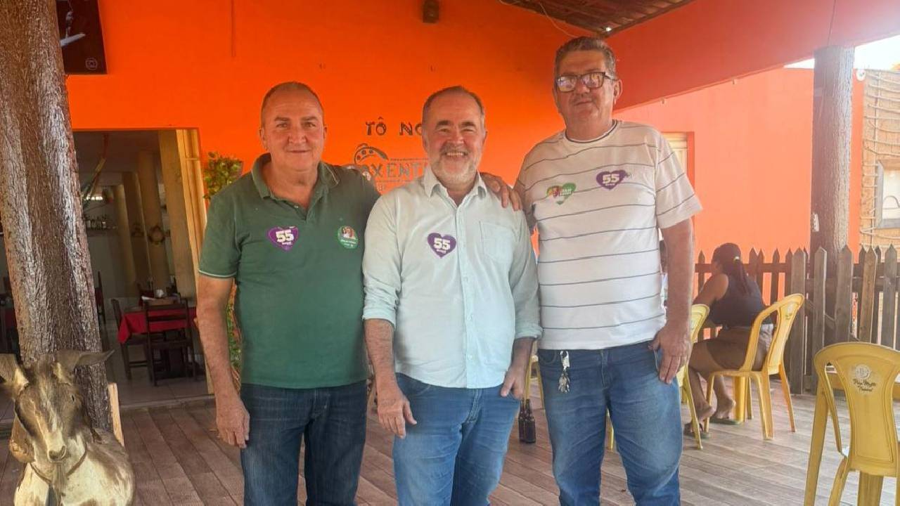 Gestores e educadores de Petrolina, e o ex-vereador de Lagoa Grande, Vanelson declaram apoio à Julio Lossio na busca pela vaga na Alepe