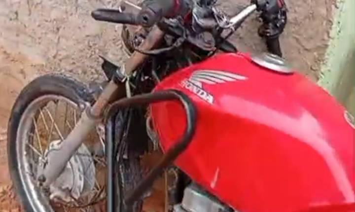 Motociclista sofre acidente ao colidir com animal na região do distrito de Vermelhos, em Lagoa Grande-PE