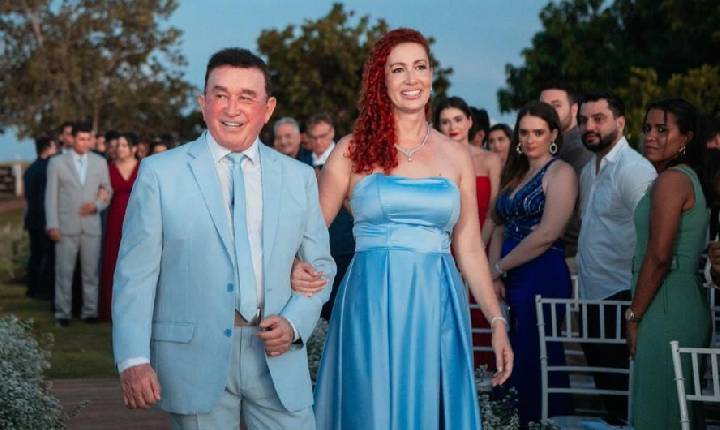 Morre em Goiânia aos 46 anos, Lorena Batista - filha do cantor Amado Batista