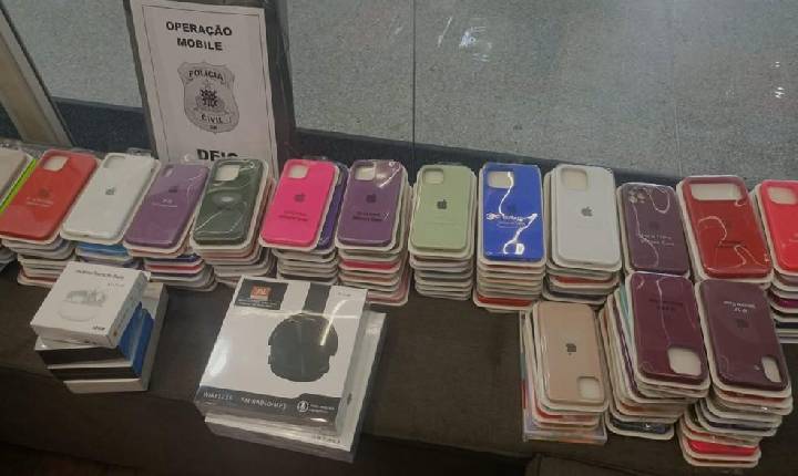 Operação Integrada: Polícia Civil apreende celulares e mais de mil acessórios falsificados na Bahia
