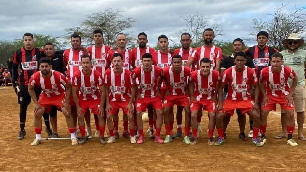 Os Tops dos Vermelhos vence o Breno Car e conquista o título da Copa Natalina de Futebol do Sítio Coelho