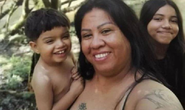 Tragédia: Carro é arrastado por correnteza durante temporal e mata criança e adolescente; mãe está desaparecida