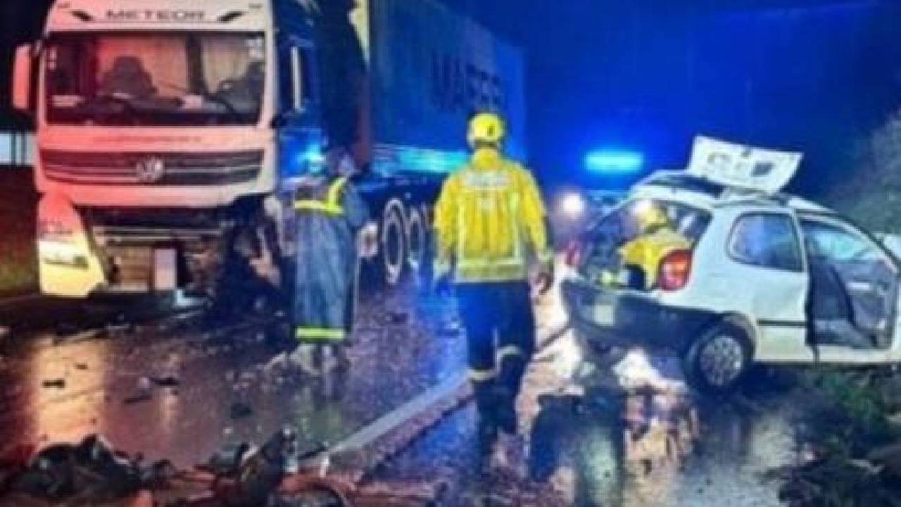 Tragédia no trânsito: Grave acidente mata três pessoas da mesma família; entre as vítimas uma criança, de 6 anos
