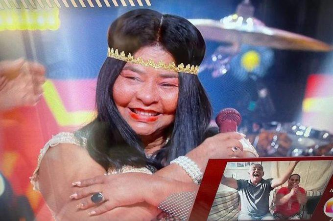 Cantora petrolinense, Vera de Maria Maga é a grande vencedora da 2ª temporada do The Voice Mais