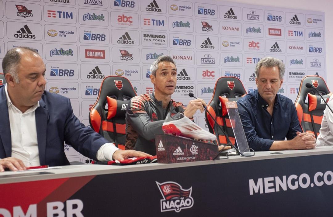 Presidente do Flamengo Rodolfo Landim reunirá diretoria hoje (06), e demissão do técnico Paulo Sousa pode ocorrer nas próximas horas