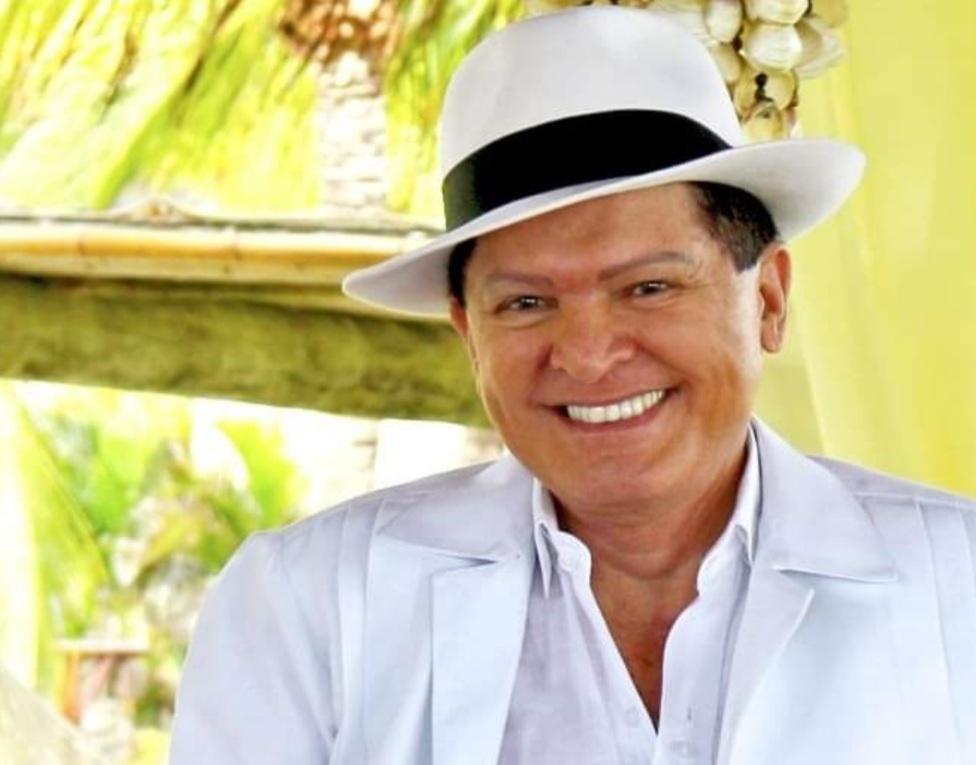 Alcymar Monteiro pede desculpas após desentendimento com músicos durante show