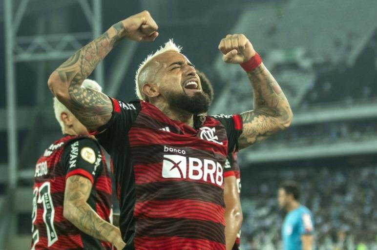 Flamengo vence o Botafogo e reassume a vice-liderança do Brasileirão Série A