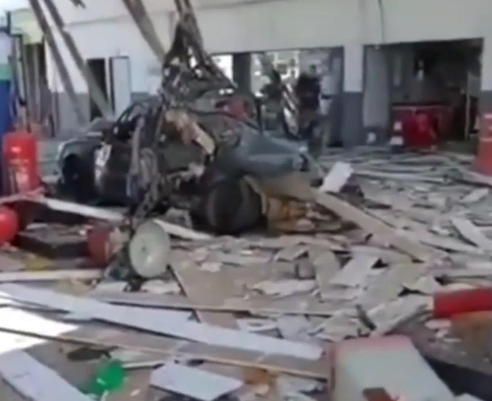 Vídeo: Carro explode durante abastecimento em posto no Rio de Janeiro