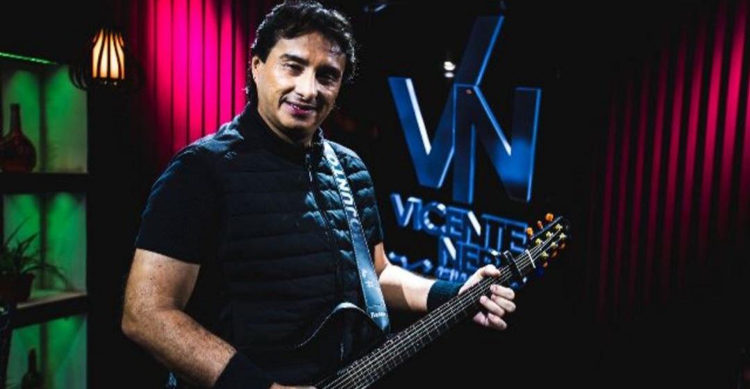 Cantor Vicente Nery sofre acidente de carro e é internado em Fortaleza-CE