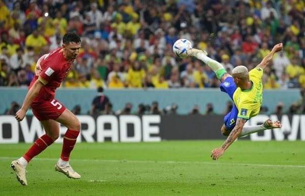 Richarlison brilha, e o Brasil vence a Sérvia na estreia da Copa do Mundo