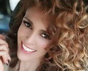 Tragédia: Cantora passa mal e morre na estrada após ser atingida por carro