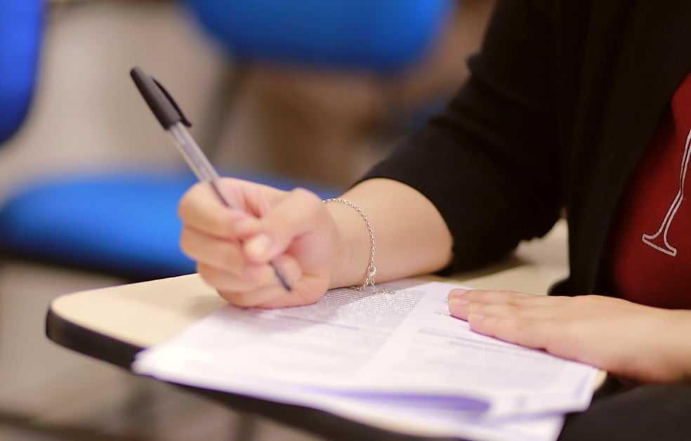 Concursos e seleções têm 831 vagas de emprego com salários de até R$ 10,7 mil em Pernambuco; garanta já sua inscrição