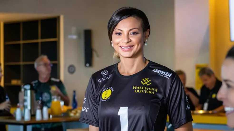 Tragédia: Campeã olímpica de vôlei, Walewska morre após cair do 17⁰ andar de prédio; polícia investiga o caso
