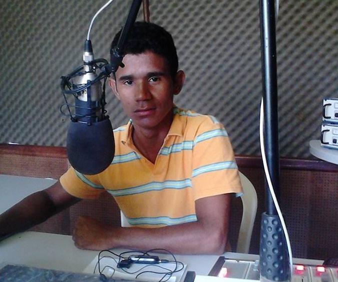 Morre o locutor Erivaldo Oliveira; corpo deve ser velado na Associação do bairro São Gonçalo, em Petrolina-PE