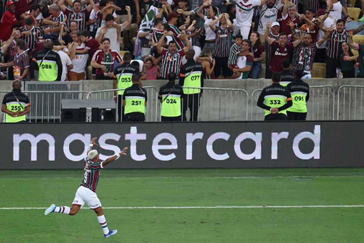 Com golaço de John Kennedy, Fluminense vence o Boca Juniors e conquista título inédito da Copa Libertadores da América