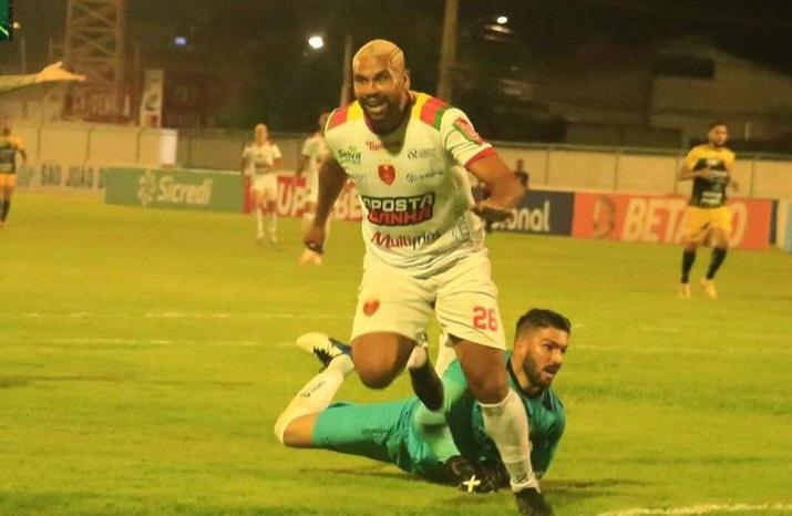 Petrolina vence o Cascavel e garante vaga na segunda fase da Copa do Brasil