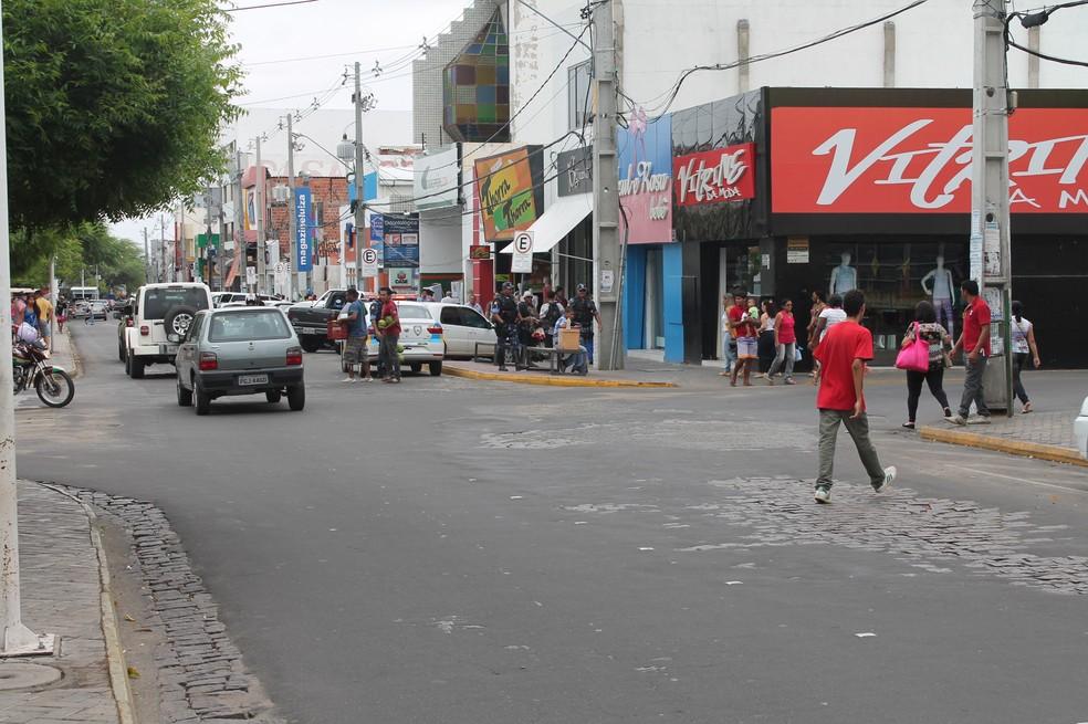Governo de PE transfere ponto facultativo de Corpus Christi para 21/06, mas, sobre os comércios fica a critério de seus proprietários