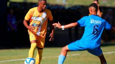 Inusitado! Após demissão de comissão técnica em intervalo de partida na Série D, Brasiliense conquista vitória sob o comando de seu médico