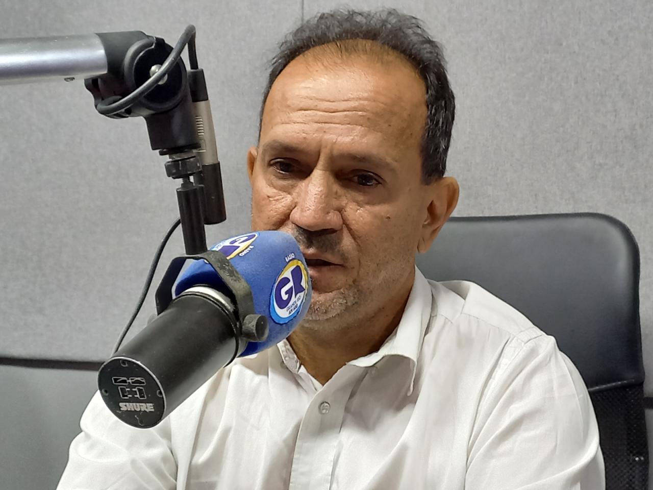 Durante entrevistas nas Rádios Grande Rio AM e Ponte FM, pré-candidato a prefeito Gabriel Imóveis reforça compromisso com Lagoa Grande-PE