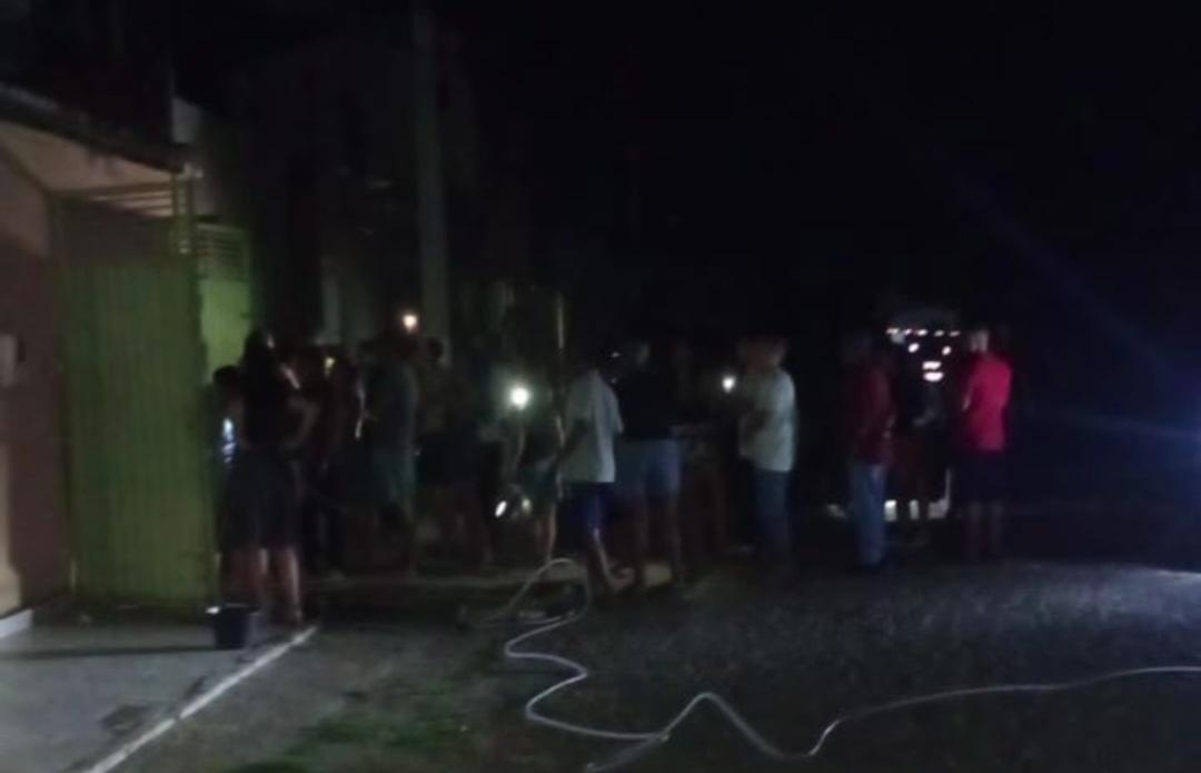 Tragédia: Mulher morre após residência ser incendiada em Casa Nova-BA