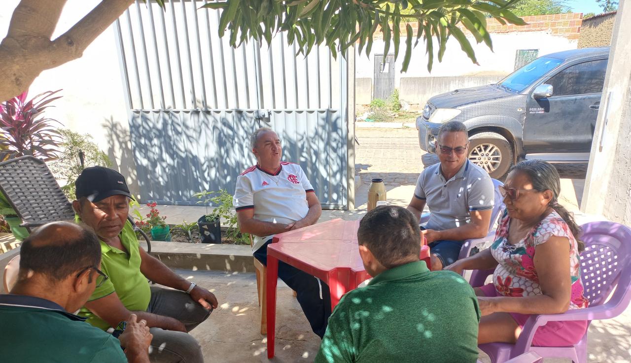 Domingos de Cristália participa de Café da Manhã do Dia dos Pais em Izacolândia e junta mais apoios para a disputa de vereador de Petrolina-PE