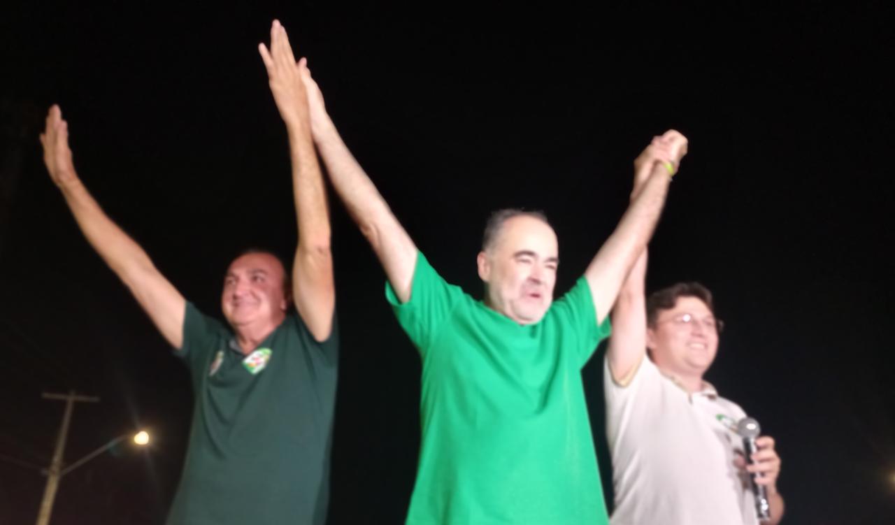 Domingos de Cristália mostra força política e realiza a maior carreata da história de Izacolândia, no interior de Petrolina-PE; ASSISTA