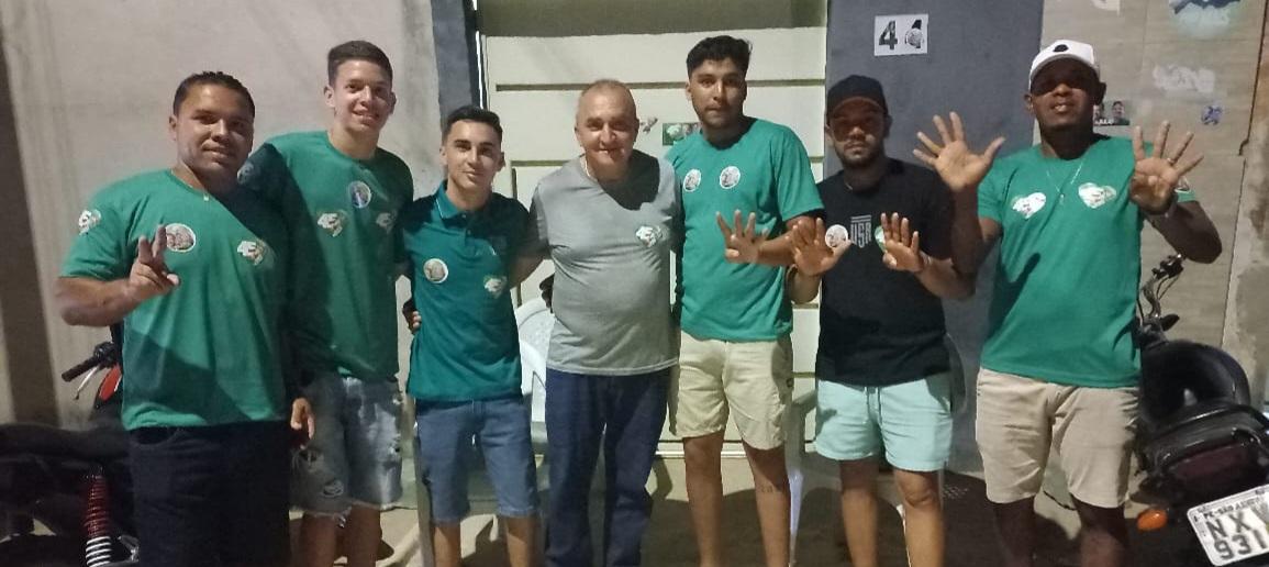 Reta final de campanha: Domingos de Cristália realiza porta a porta em Izacolândia e chega com mais reforços para a disputa de vereador de Petrolina