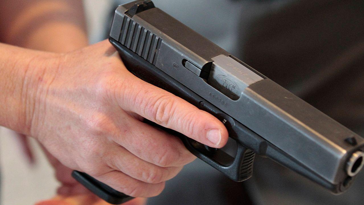 Jovem morre após ser alvejado a tiros dentro de casa no bairro Itaberaba, em Juazeiro-BA