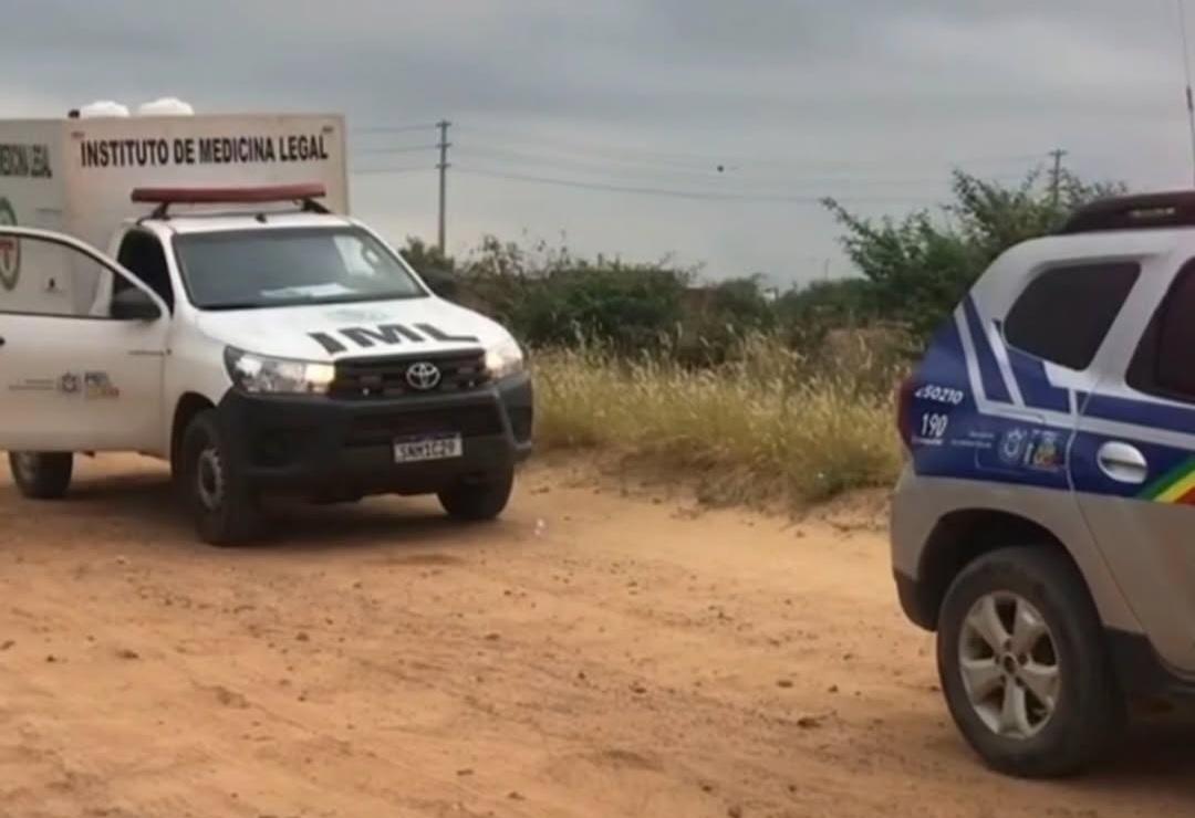 Homem é encontrado morto com sinais de violência na cabeça em Petrolina-PE