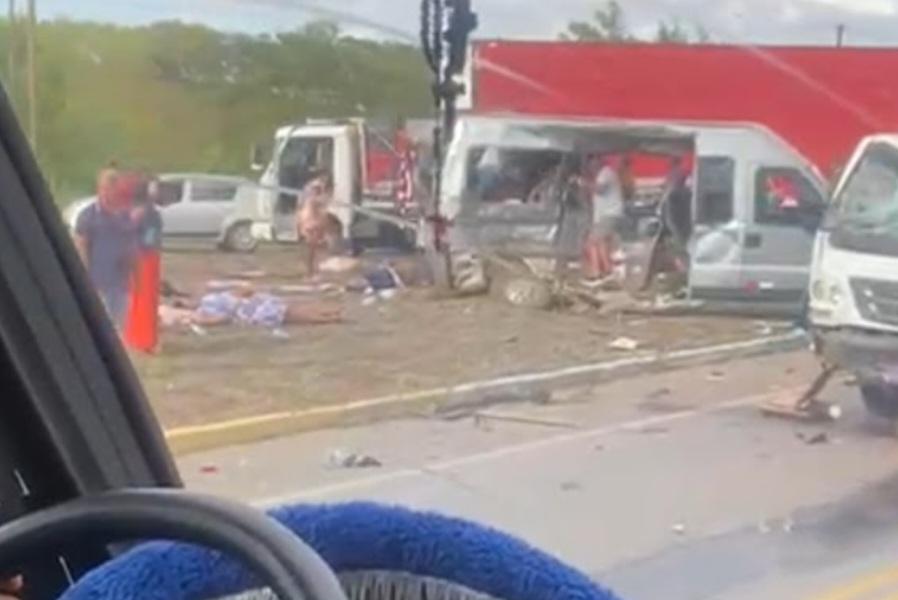 Tragédia: Grave acidente no Norte da Bahia deixa um saldo de vítimas fatais e feridos; uma criança entre os mortos