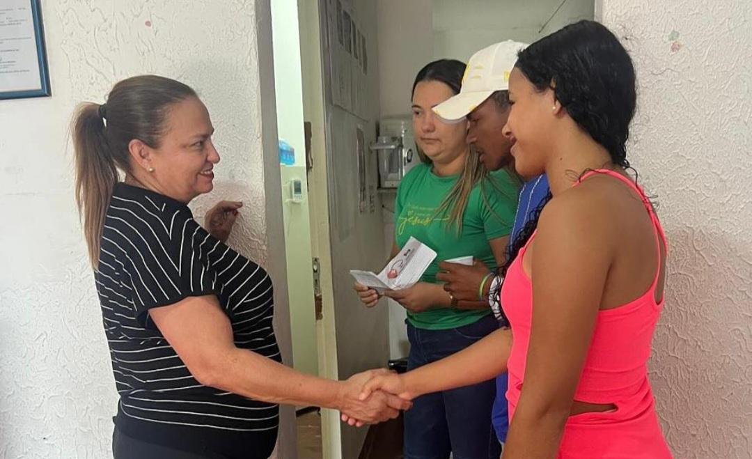 Vereadora Rosa Farias visita o PSF do Assentamento Madre Paulina, em Lagoa Grande-PE e leva as demandas para a gestão municipal