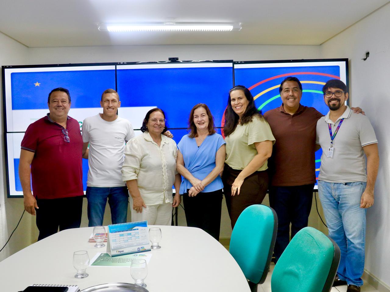 Vice-prefeito Olavo Marques e secretários levam demandas de Lagoa Grande-PE à Agência Estadual de Meio Ambiente