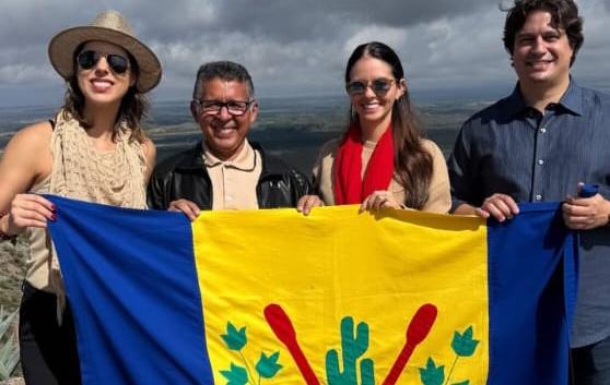 Na busca por recursos para Lagoa Grande-PE, prefeita Catharina Garziera e o vereador Mantena cumprem agenda na Argentina