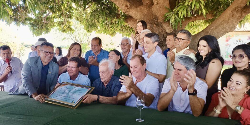 Projeto do vereador Mantena concede o Título de Cidadão Lagoa-grandense ao ex-governador de Pernambuco, Jarbas Vasconcelos