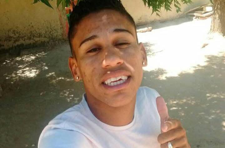 Jovem é assassinado por disparos de arma de fogo no bairro São Gonçalo, em Petrolina-PE