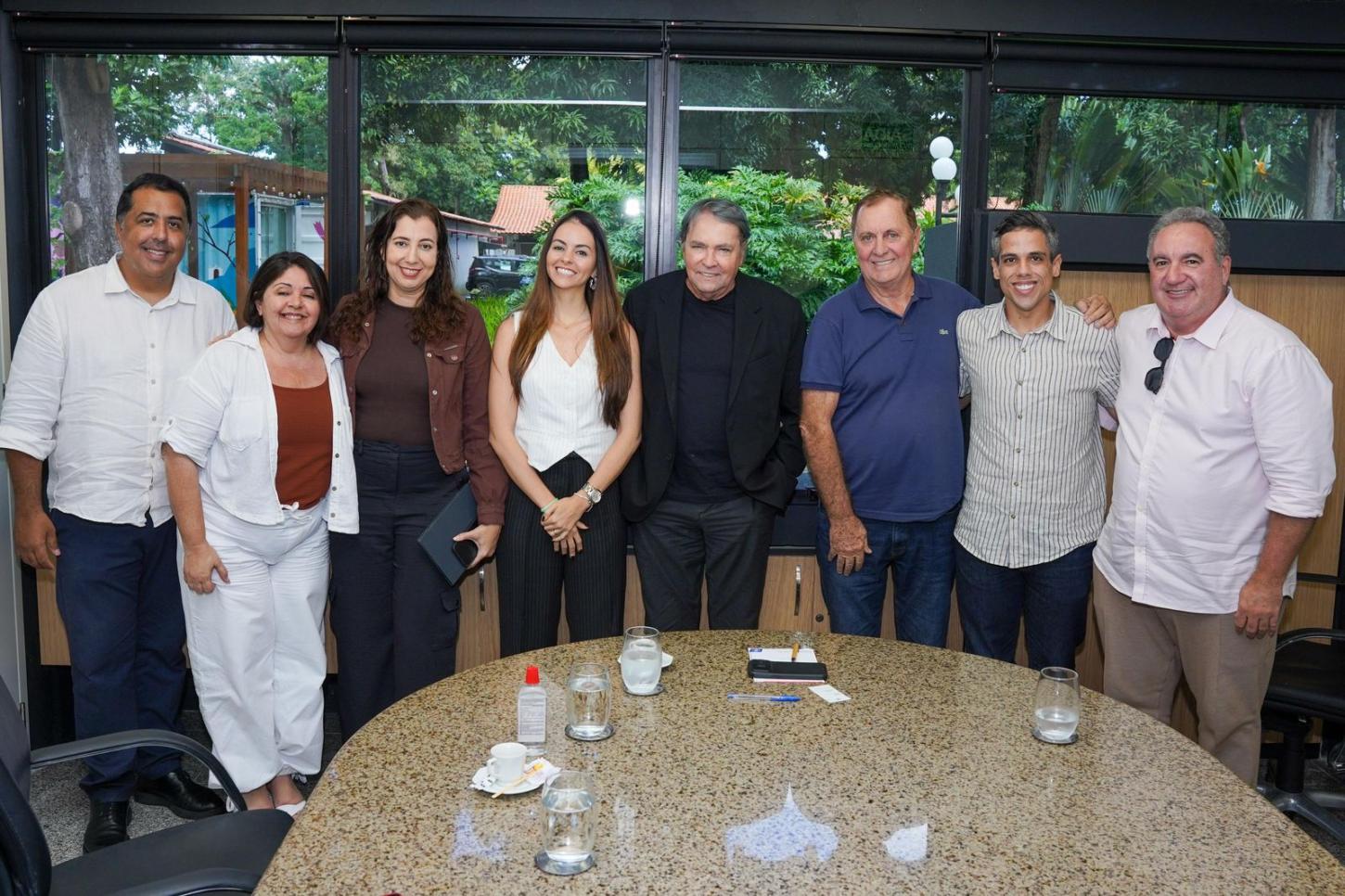 Prefeita Catharina Garziera se reúne com superintendente do Sebrae para tratar de parcerias e a realização da Vinhuva Fest 