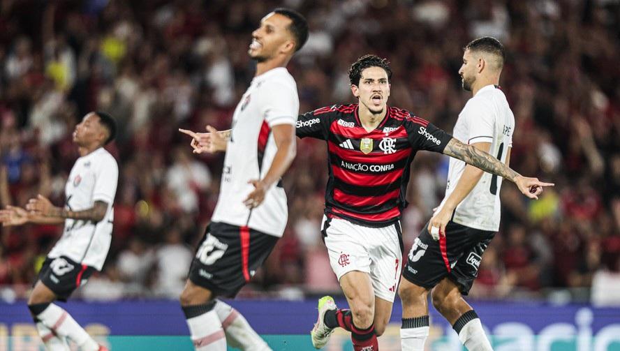 Brasileirão Série A: Com direito a hat trick de Pedro, Flamengo aplica 8 a 0 no Vitória; Carille deixa o comando do time baiano
