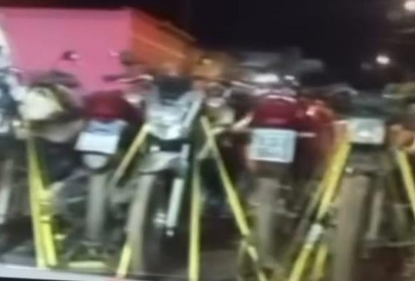 Equipes de Polícia apreendem motos durante operação no distrito de Izacolândia, em Petrolina-PE